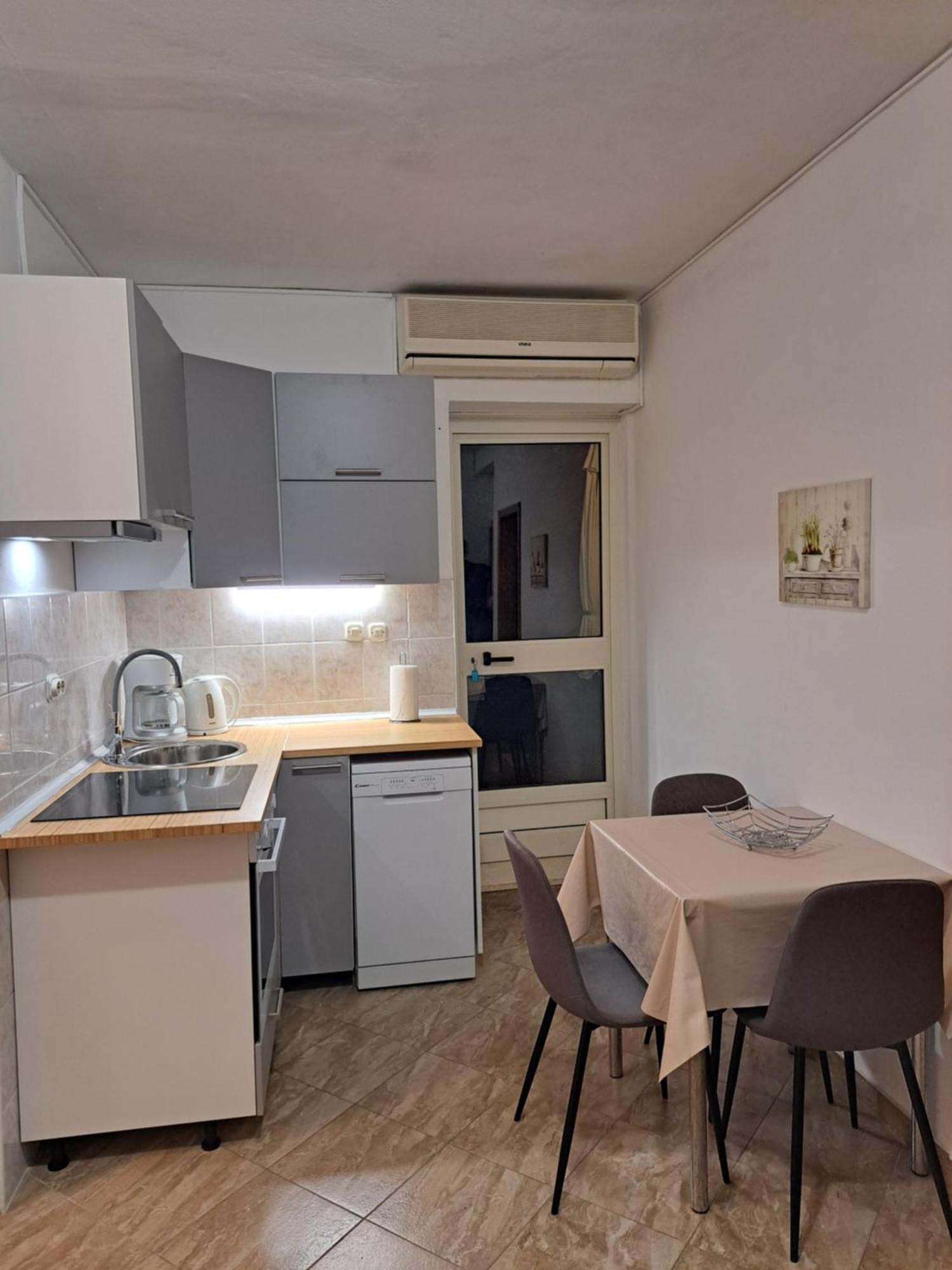 Apartments Becir โมลูนัท ภายนอก รูปภาพ
