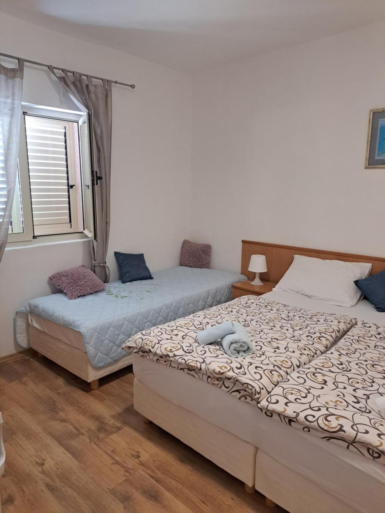 Apartments Becir โมลูนัท ภายนอก รูปภาพ